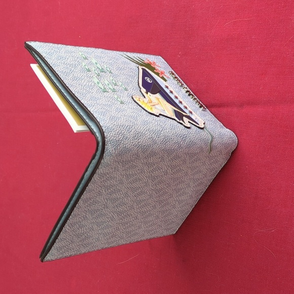 Michael Kors Jet Set Girls Passport Case - Picture 11 of 13